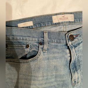 32x32 Slim Fit Hollister Jeans
